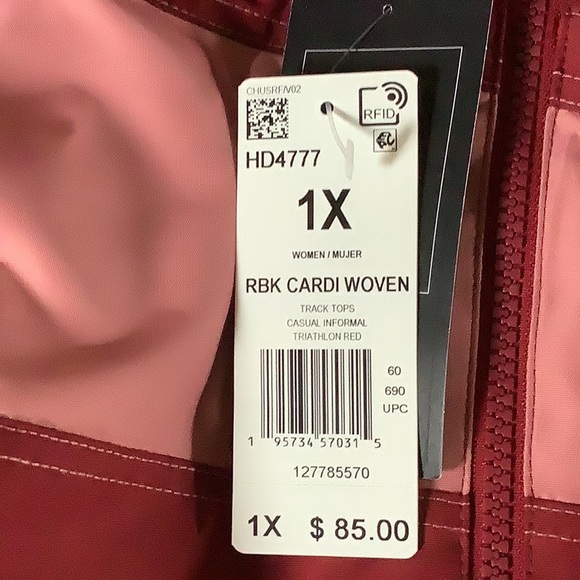 Cardi B cropped jacket. - Picture 3 of 7